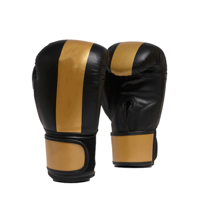 Set of 2 Black Boxing Gloves With Handwraps